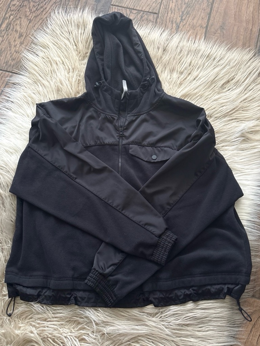 Athleta pullover sz medium